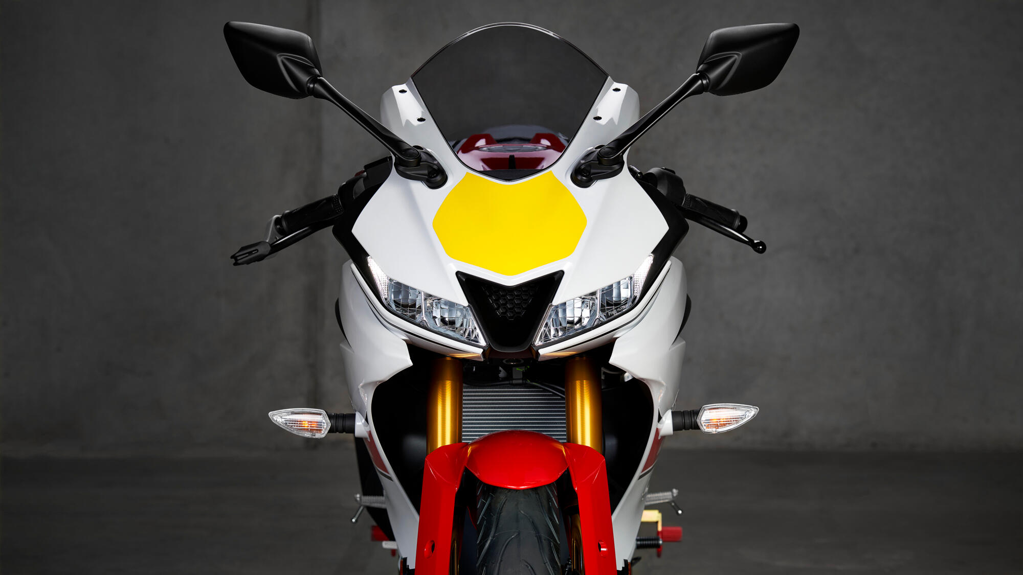 2022-Yamaha-YZF-R125SV-EU-Detail-013-03