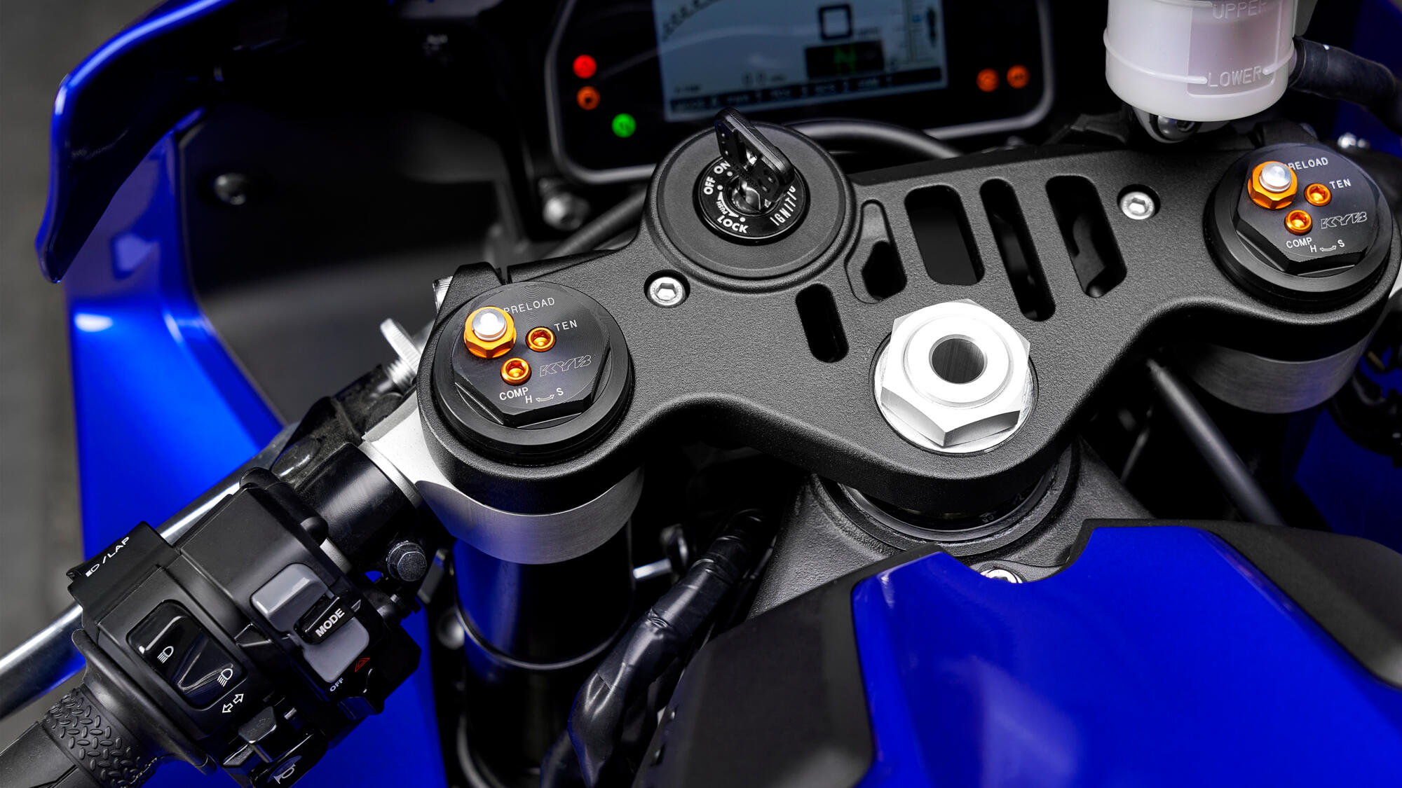 2022-Yamaha-YZF1000R1-EU-Detail-006-03