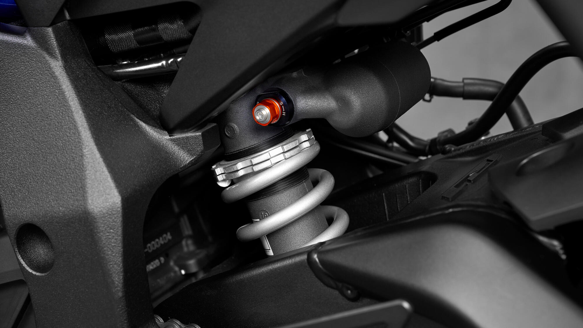 2022-Yamaha-YZF1000R1-EU-Detail-008-03