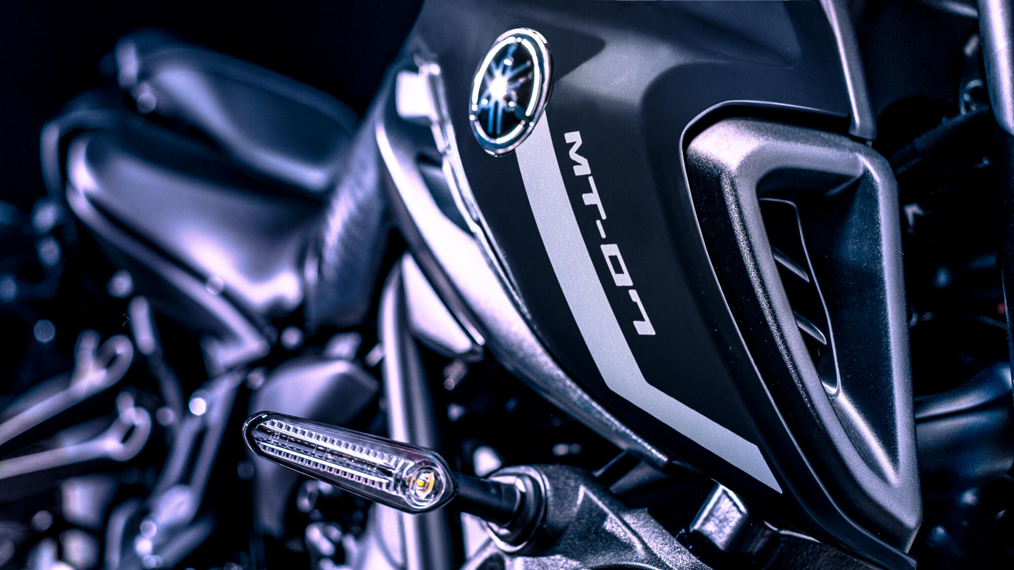 2023-Yamaha-MT07AB-EU-Detail-001-03