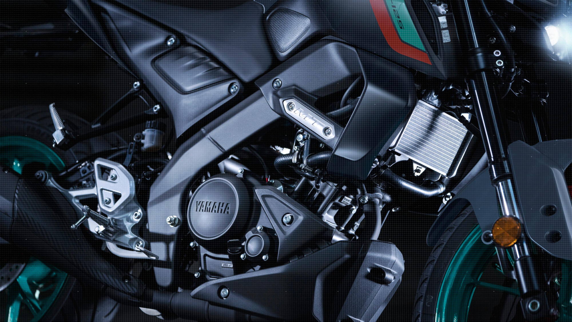 2023-Yamaha-MT125-EU-Detail-001-03