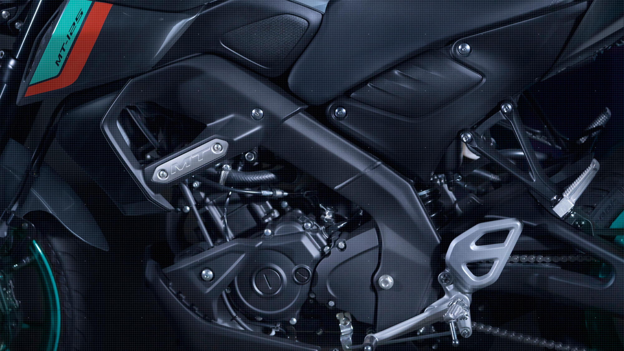2023-Yamaha-MT125-EU-Detail-005-03