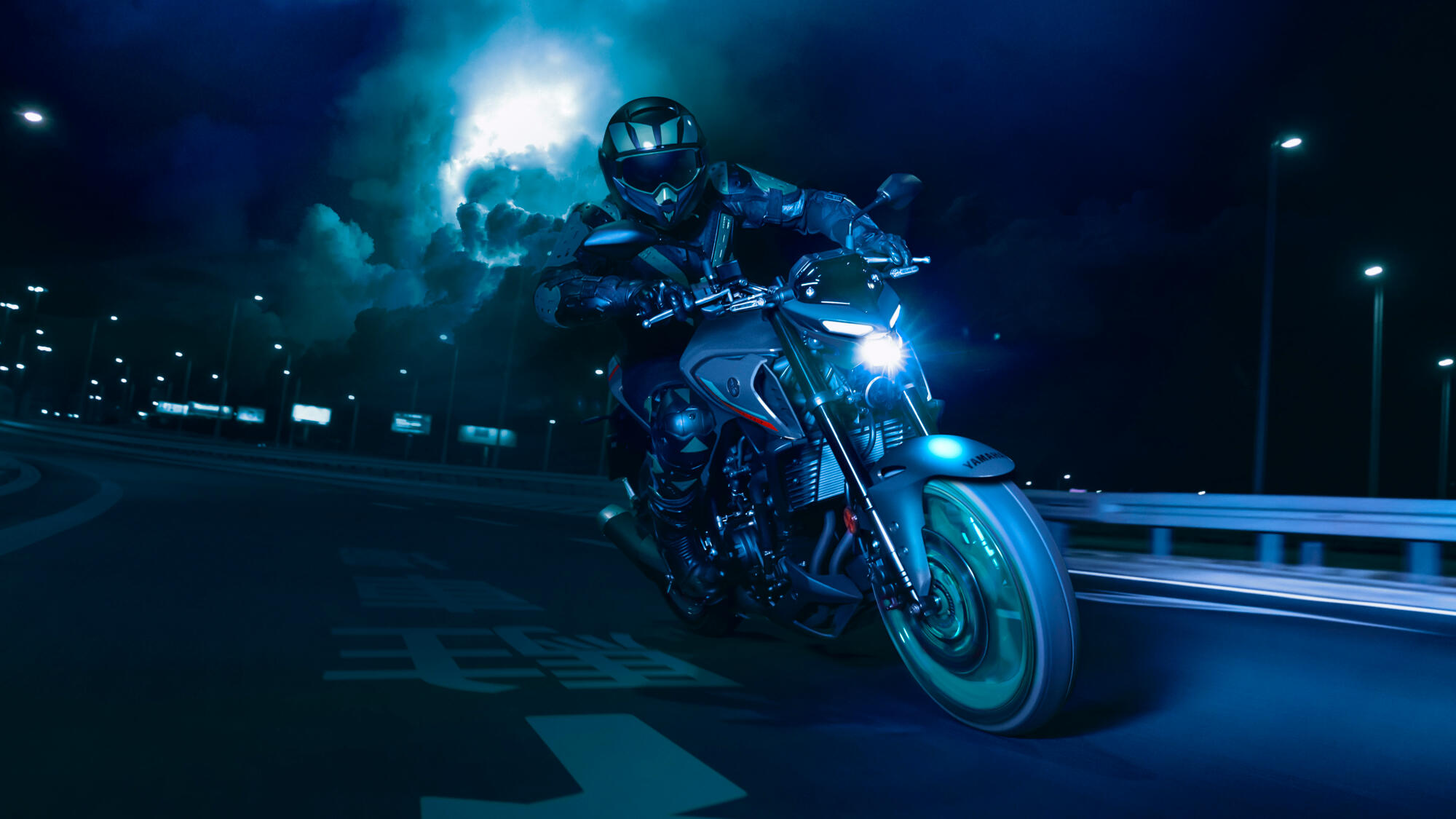 2023-Yamaha-MT320-EU-Cyan_Storm-Action-004-03