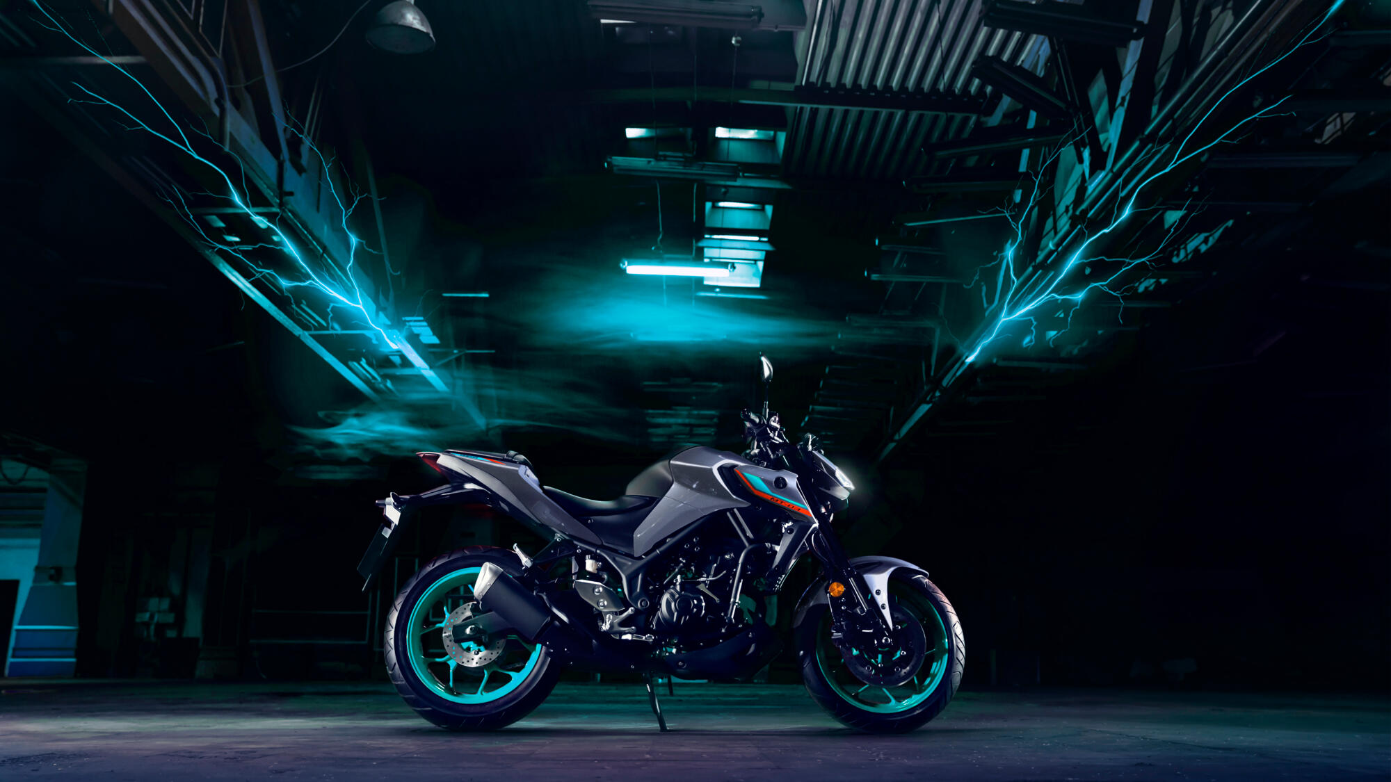2023-Yamaha-MT320-EU-Cyan_Storm-Static-003-03