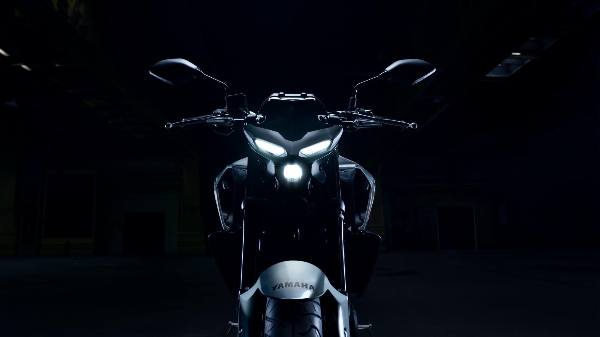 2023-Yamaha-MT320-EU-Detail-002-03