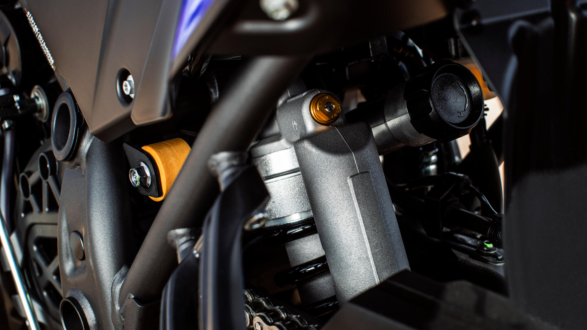 2023-Yamaha-XTZ700-EU-Detail-006-03